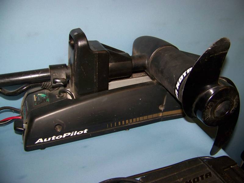 lot 8 image: MInn Kota  MinnKota, Trolling Motor and Foot  Wired Control