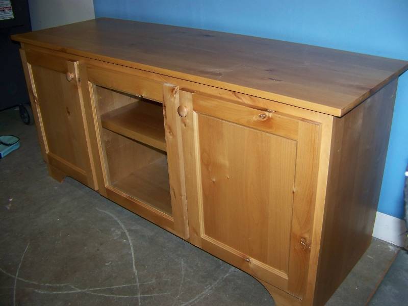lot 52 image: Large, Wood & Glass Entertainment Center  TV Television Stand