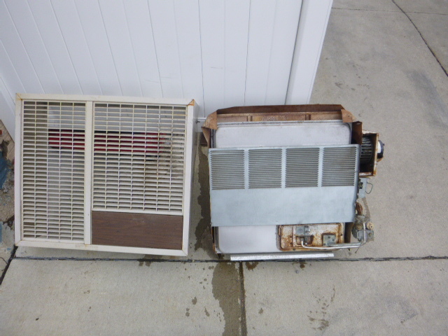 lot 15 image: Direct Vent Heater