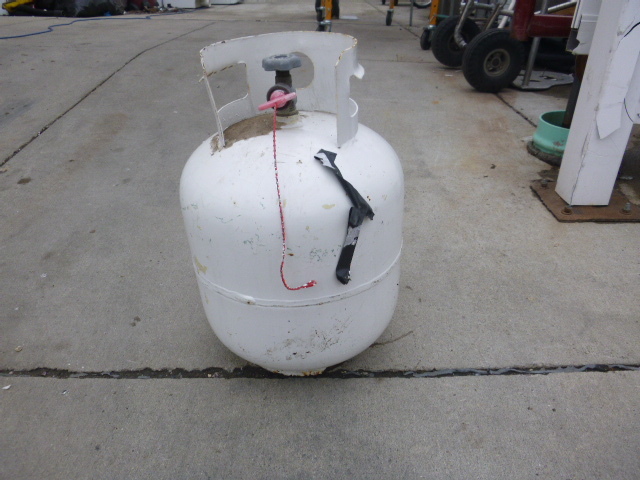 lot 18 image: Propane Tank