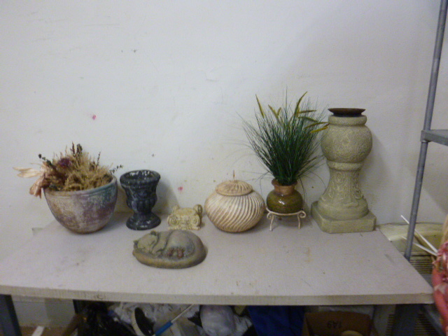 lot 86 image: Miscellaneous Lawn and Garden Dcor