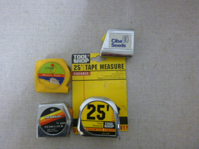 lot 93 image: 4 Tape Measures
