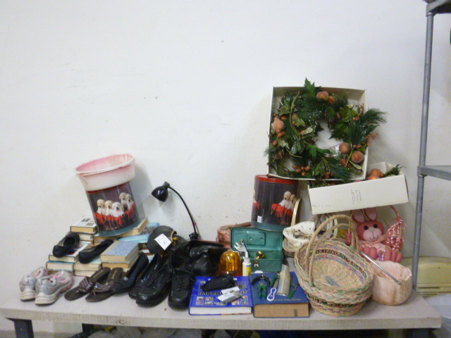 lot 105 image: Miscellaneous Items