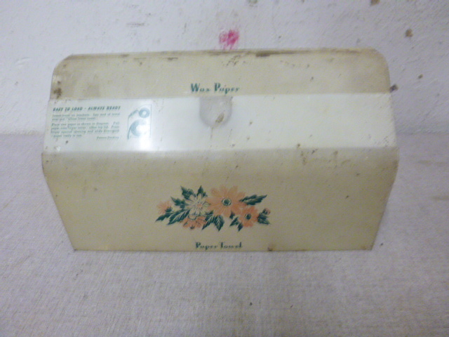 lot 116 image: Vintage Wax Paper Dispenser