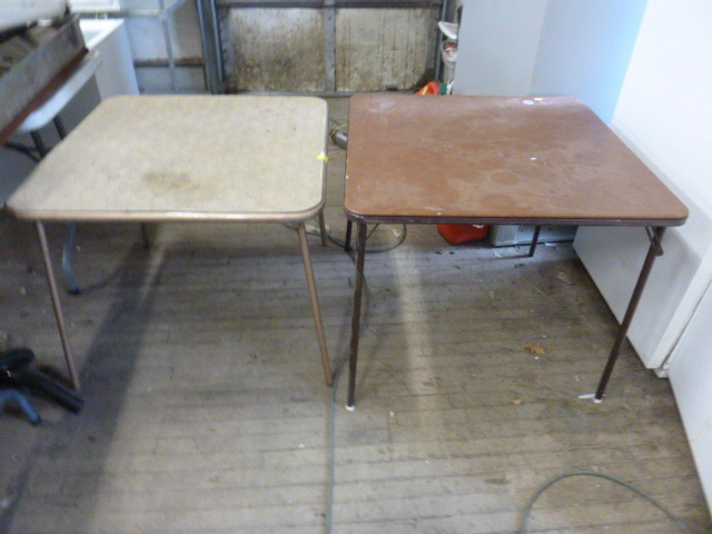 lot 129 image: 2 Folding Tables