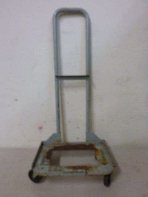 lot 131 image: Hover Tech Cart