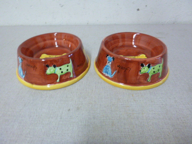 lot 160 image: 2 Pet Bowls