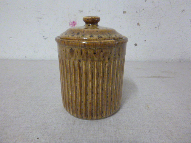 lot 161 image: Pet Treat Jar