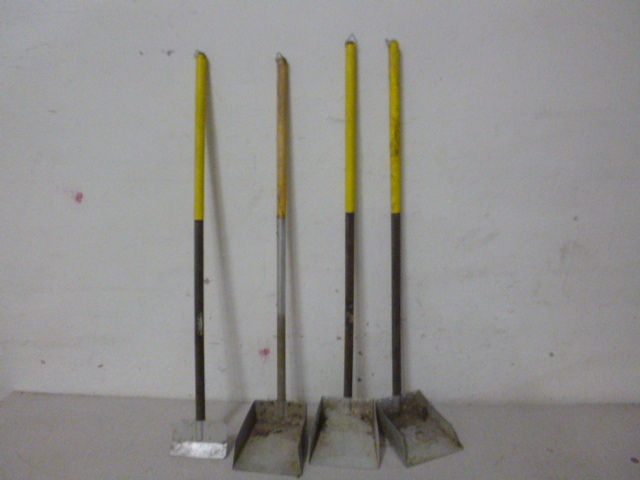 lot 164 image: Dog Poop Scoops