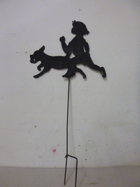 lot 167 image: Metal Yard Dcor