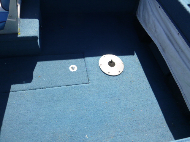cover 9 roller 1992 Spectrum Fin EZ 1600 1992 with Blue Loader Boat
