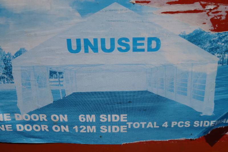 lot 38 image: Party Tent 20 x 40