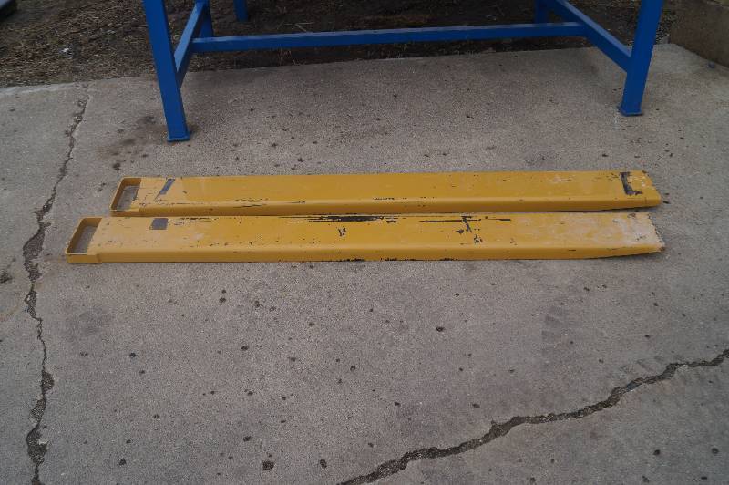 lot 10 image: Forklift  Fork Extensions