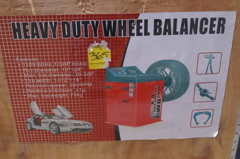 lot 1 image: Heavy Duty Wheel Balancer