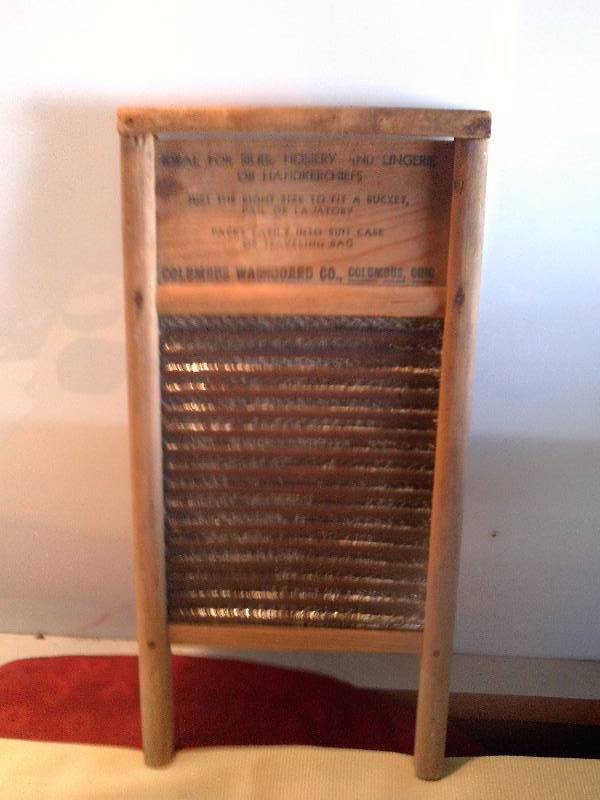 VINTAGE DUBL HANDI WASH BOARD