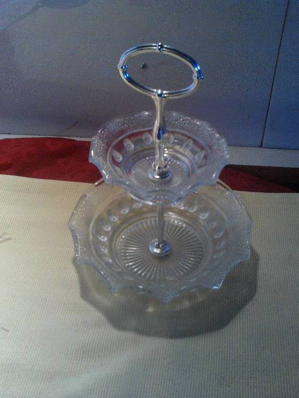 VINTAGE CRYSTAL MINT DISH