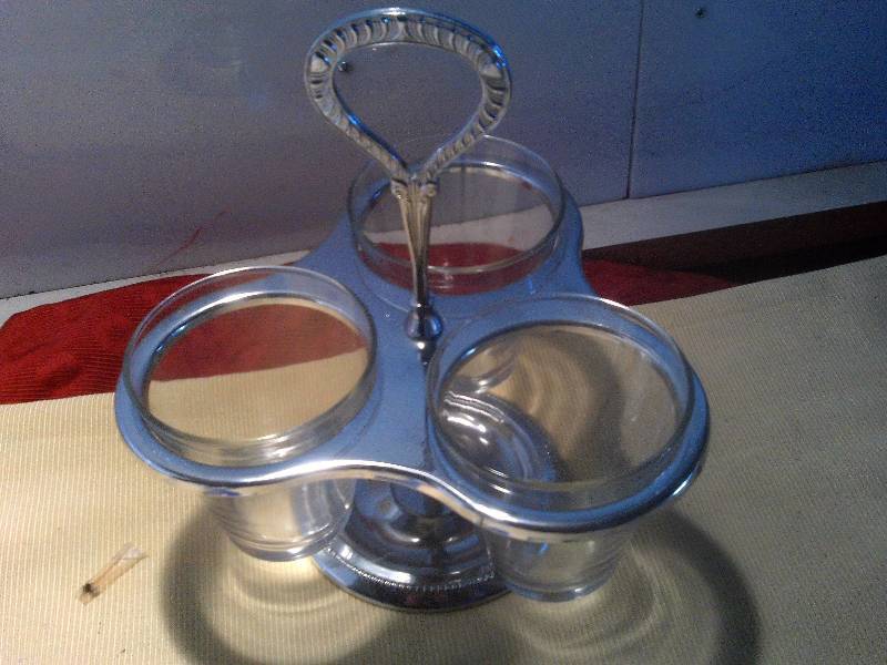 3 COMPARTMENT DIP HOLDER