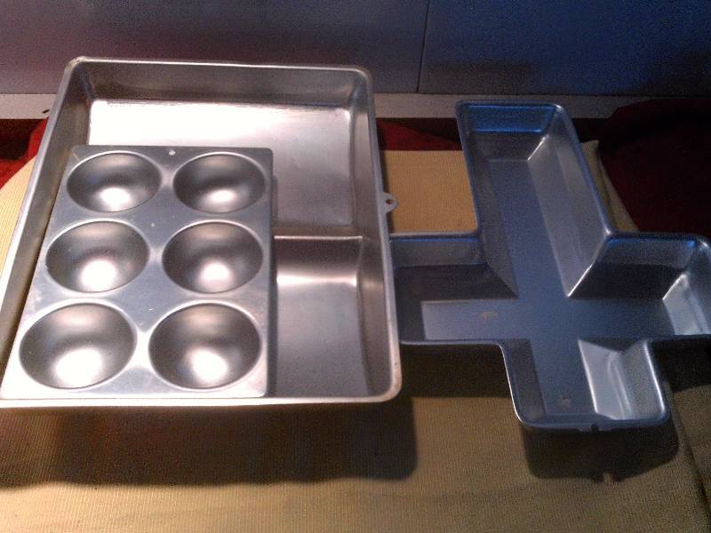 3 PC CAKE PANS