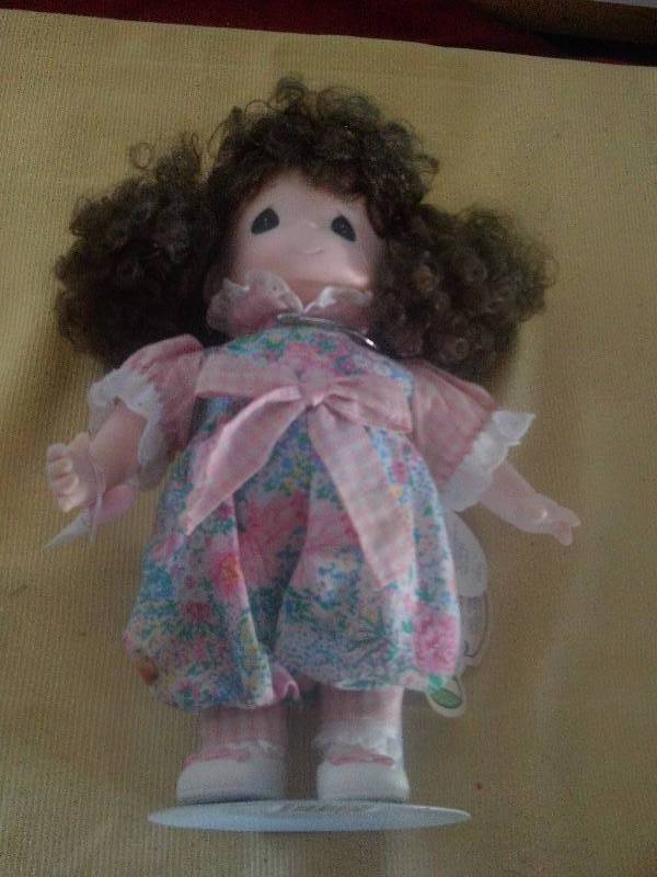COLLECTIBLE PEONY PRECOUIS MOMENTS DOLL