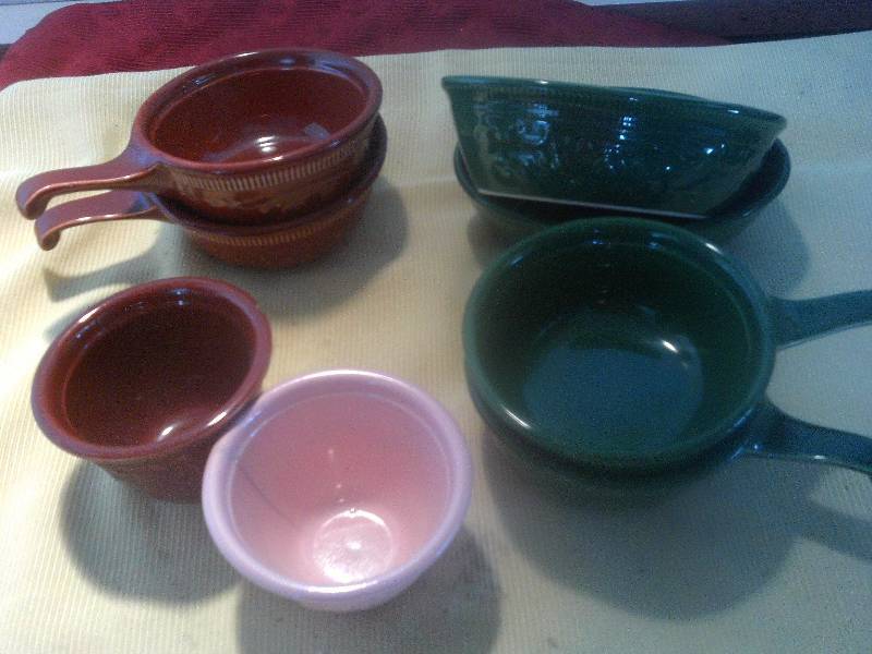 VINTAGE COLORED GLASS WEAR
