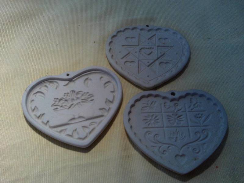 3 PAMPERED CHEF CLAY MOLDS