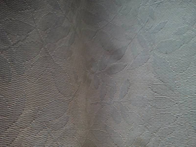 2 WHITE BACK RUGS