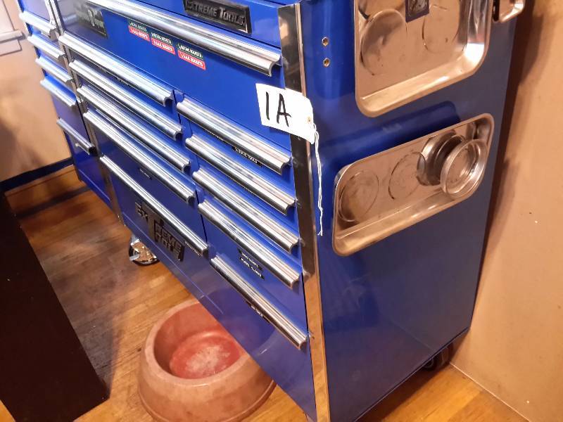 EXTREME Tools 11 Drawer Roller Cabinet. . LIKE NEW