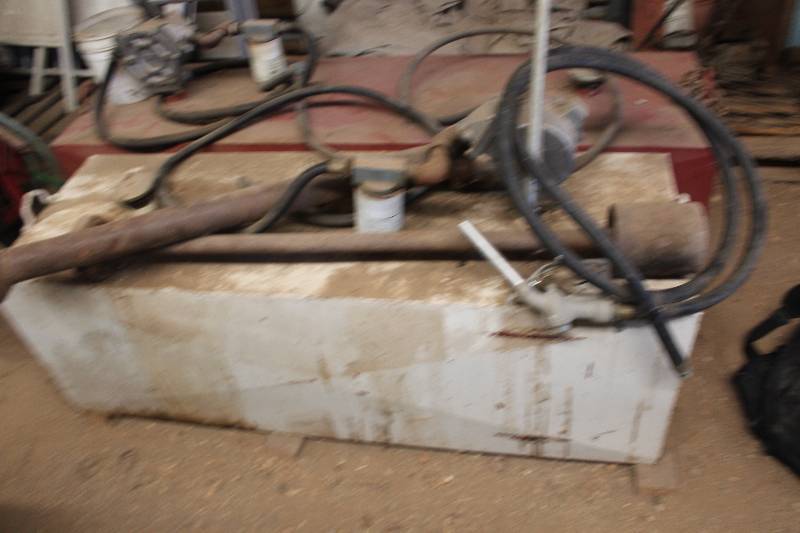 lot 20 image: Lot of (1) 100 Gallon Fuel Tank with Manual Pump