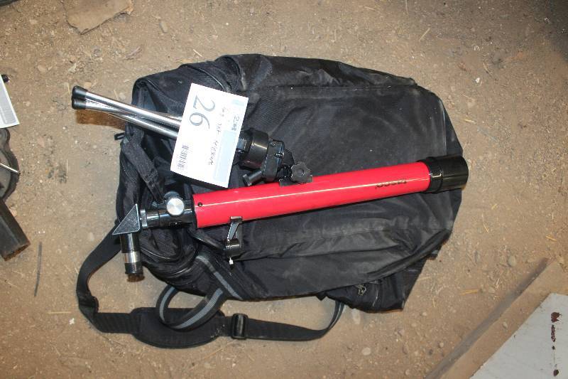 lot 26 image: Tasco Telescope w Bag