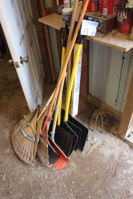 lot 41 image: Lot of Yard Tools Including Shovels Rakes
