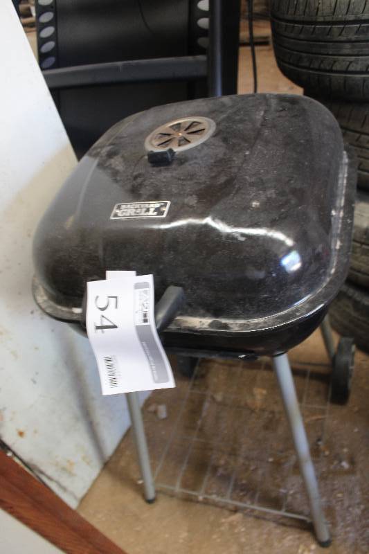 lot 54 image: Backyard Charcoal Grill