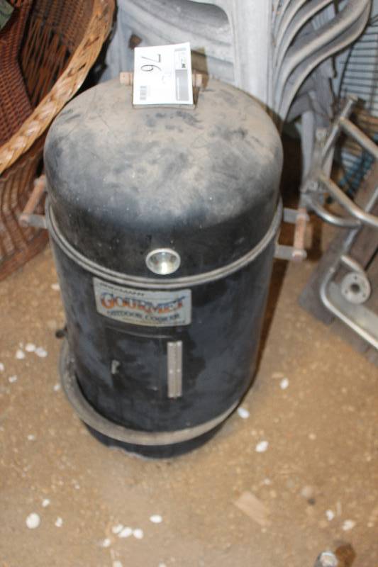 lot 76 image: Brinkmann Gourmet Outdoor Cooker GrillSmokerSteamer