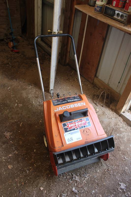 lot 68 image: Jacobsen Sno-Burst Snowblower