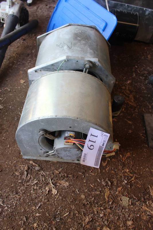 lot 119 image: Lot of (2) Blower Motors