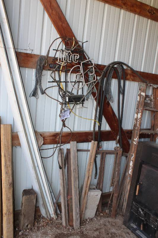 lot 210 image: Wall Contents Down To Gas Tank