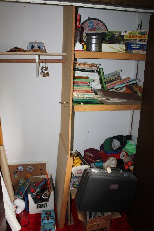 lot 224 image: Contents of Both Closets