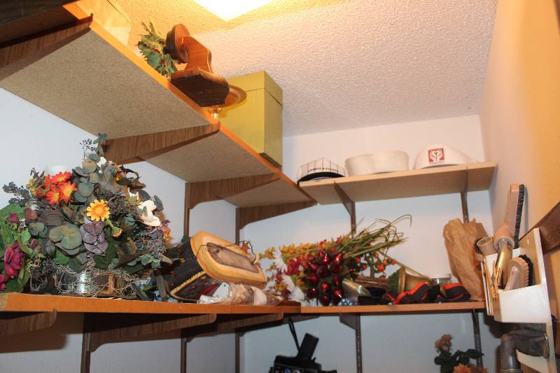 lot 278 image: Contents of Top 2 Shelves, Bottom Shelf, Floor