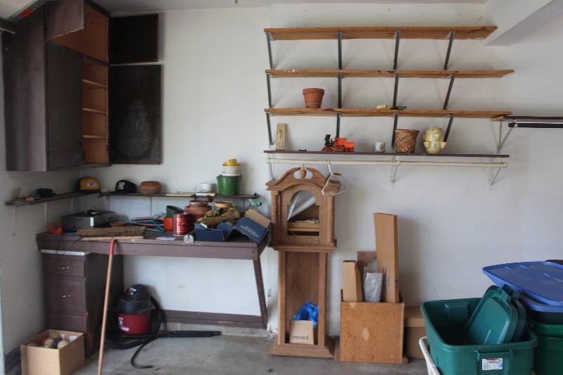lot 313 image: Contents on This Side of Garage