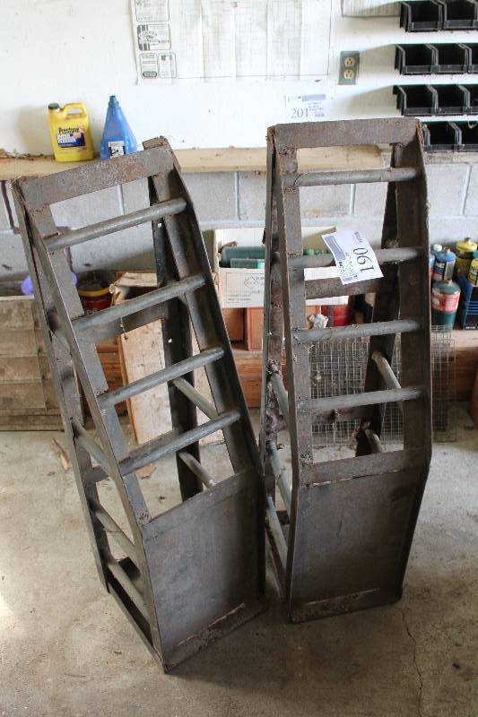 lot 190 image: Lot of (2) Car Ramps