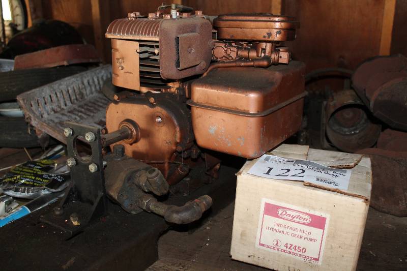 lot 122 image: Dayton 2-Stage Hydraulic Gear Pump