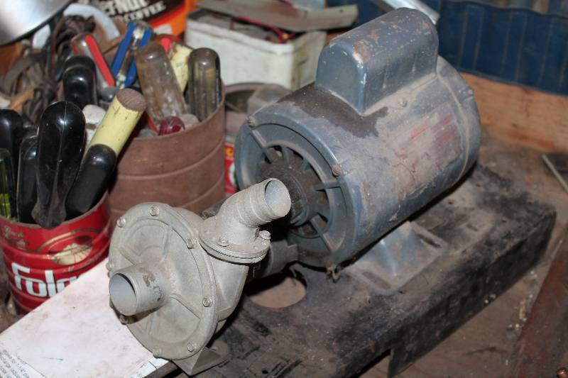 lot 123 image: Westinghouse 12hp Electric Water Pump