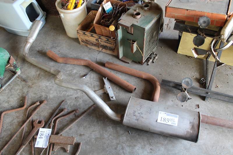 lot 185 image: Chevy 350 Exhaust, Muffler