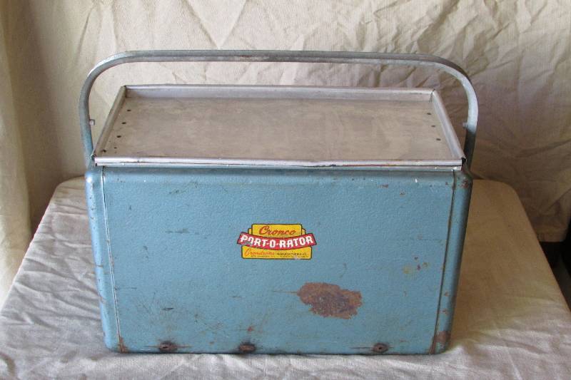 lot 4 image: Vintage Cronco Port-O-Rator Cooler