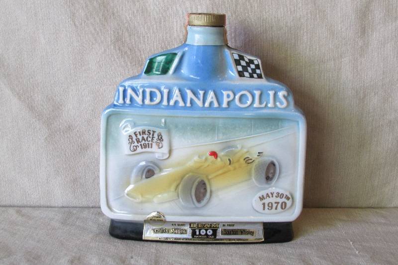 lot 9 image: Vintage Indianapolis 500 Jim Beam Decanter 1970