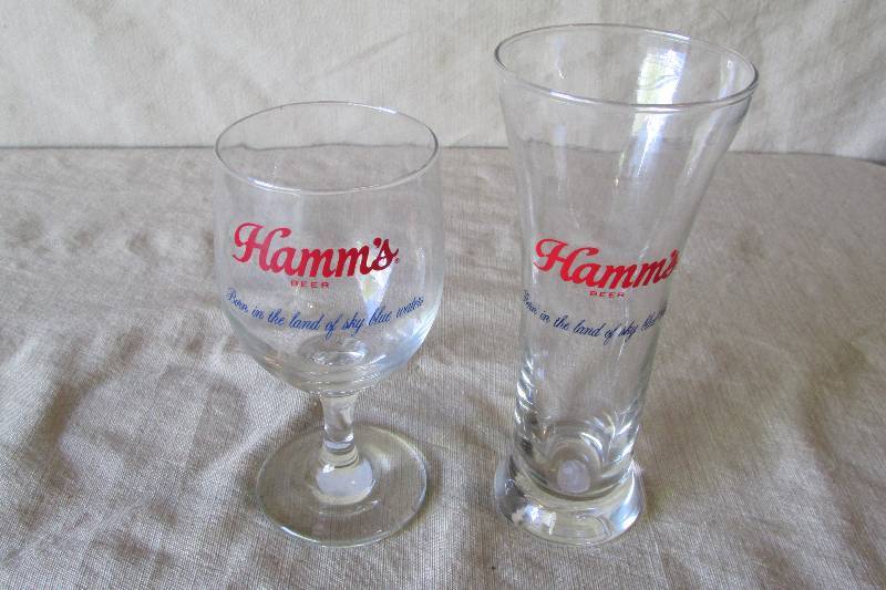 lot 19 image: Vintage Hamms Glasses