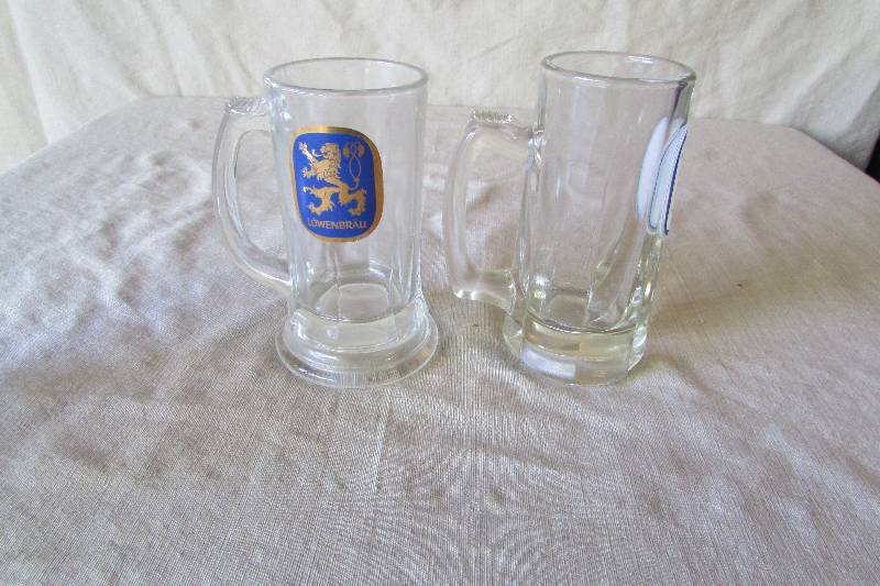lot 23 image: Lowenbrau Mugs