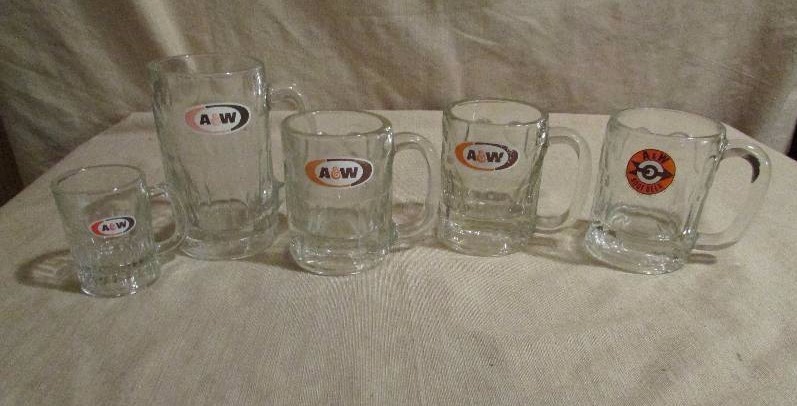 lot 37 image: Vintage A&W Mugs