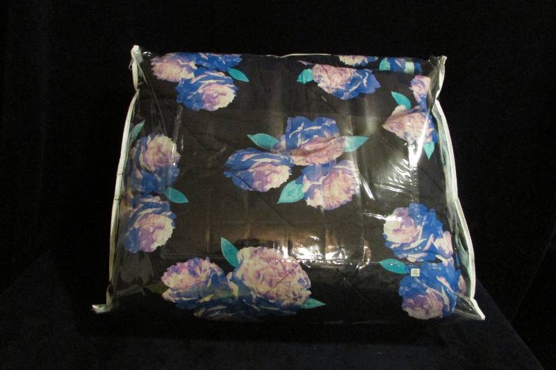 lot 56 image: Victoria Secret Comforter