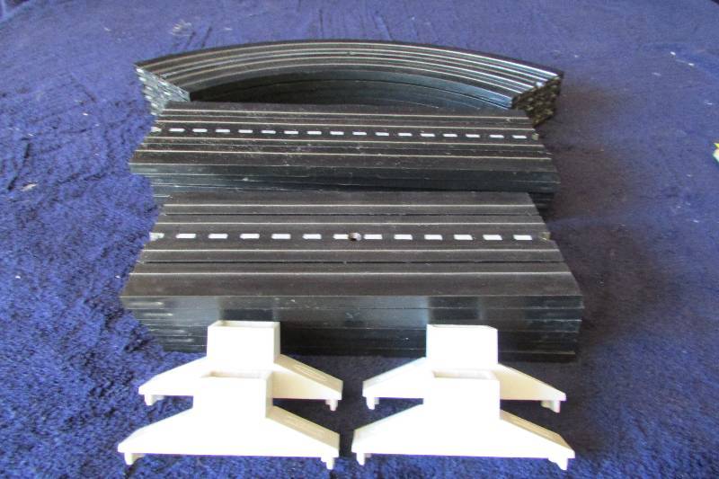 lot 58 image: Aurora Assorted Track & Misc