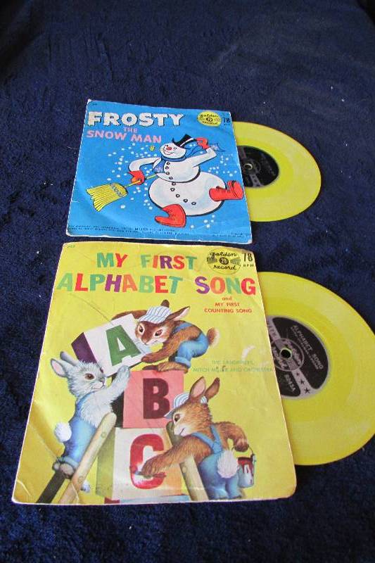 lot 71 image: 2 - Childrens Vintage 78s